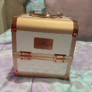 Makeup case (Most likes)